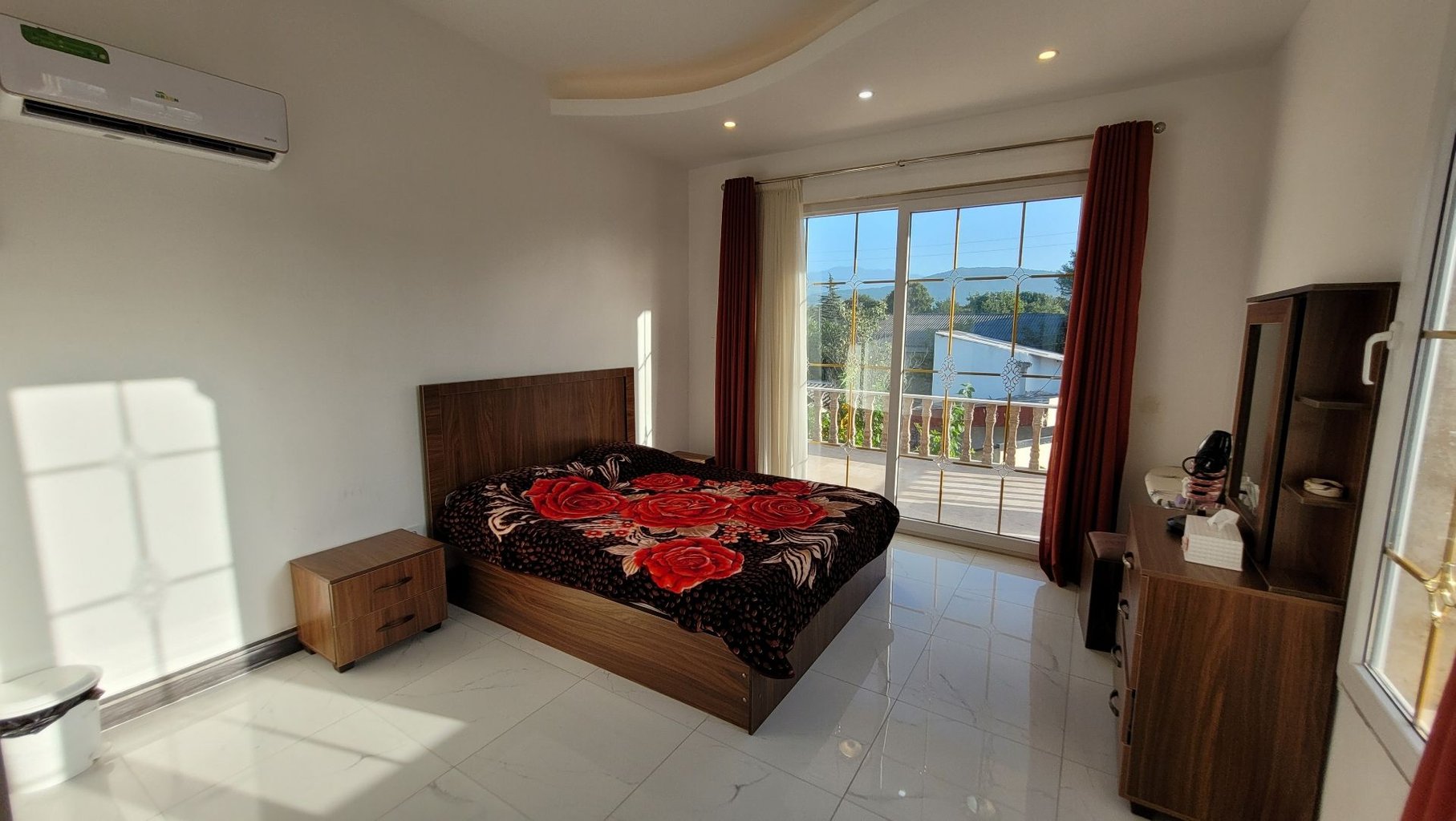 پنج خوابه جکوزی دار تریپلکس روهام