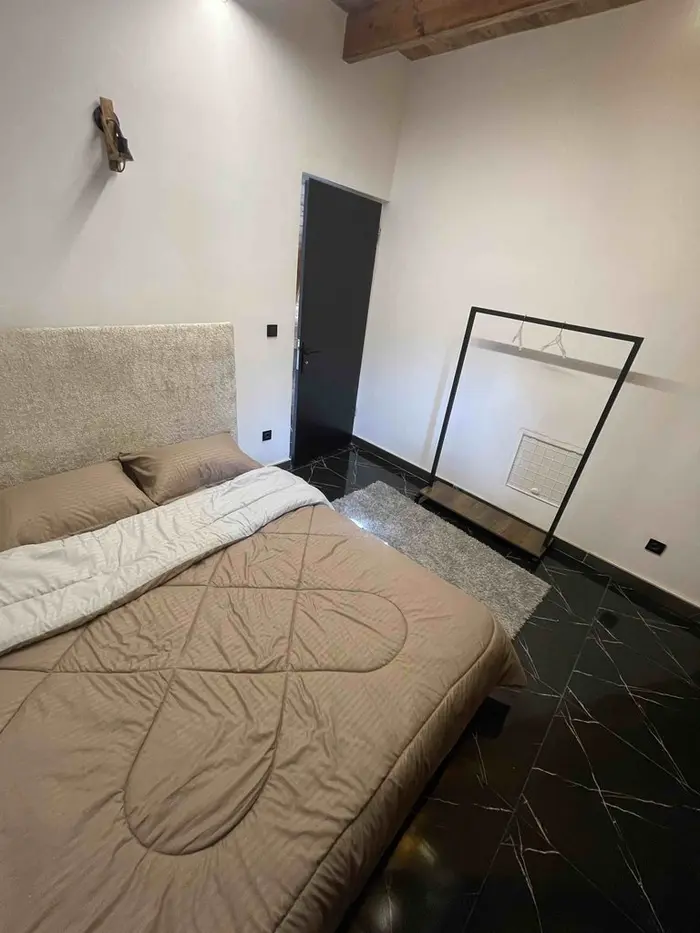 کلبه دوخوابه استخردار آبگرم میراث - اتاق