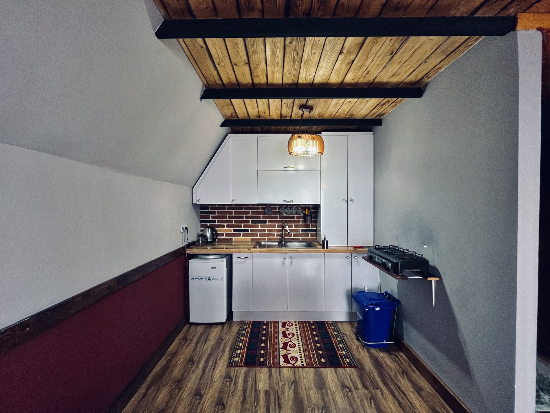 کلبه یک خوابه آشیانه عقاب