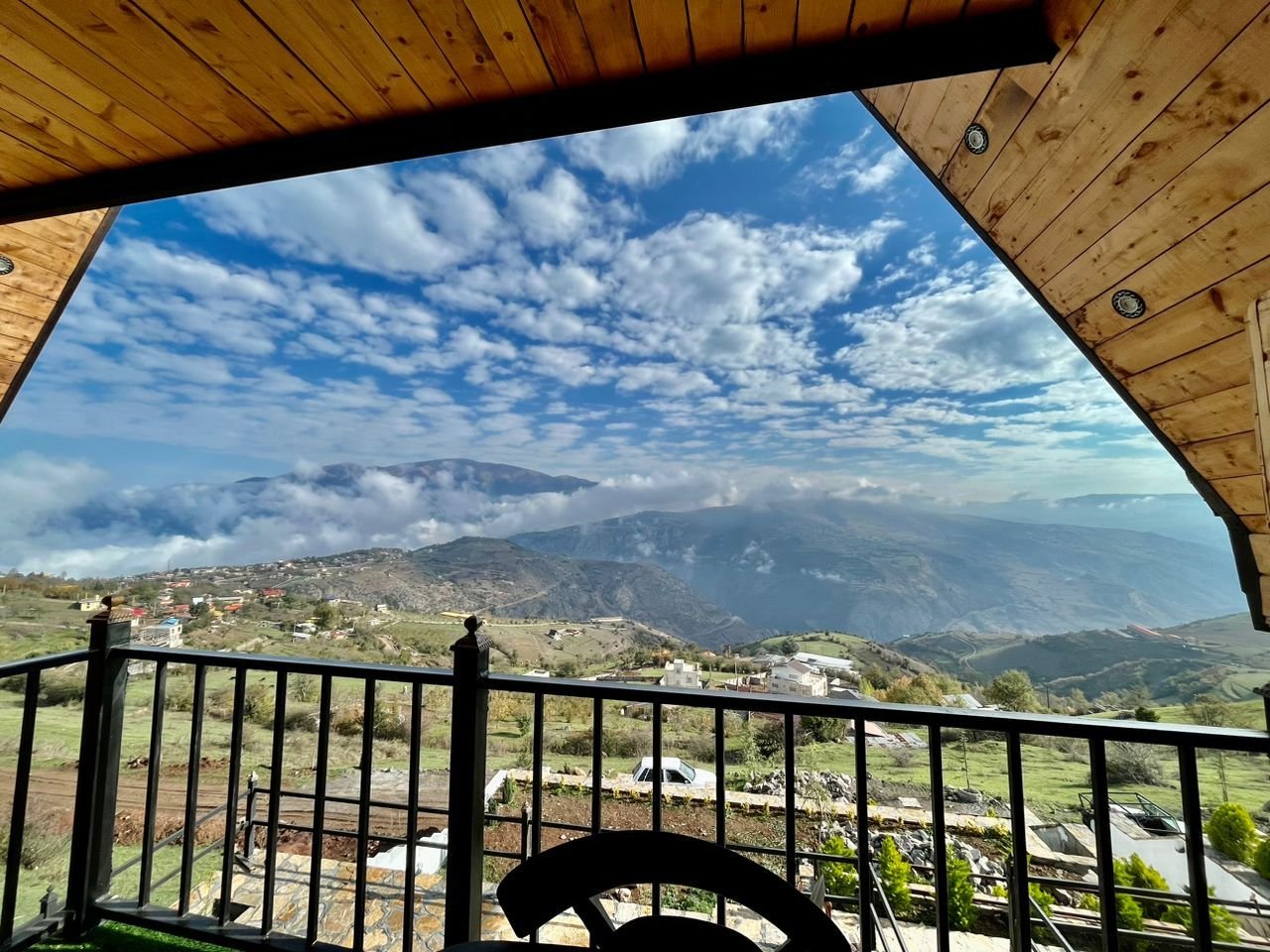 کلبه یک خوابه آشیانه عقاب