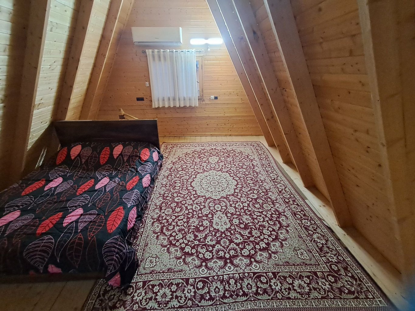 کلبه یک خوابه سوئیسی مرسانا 1