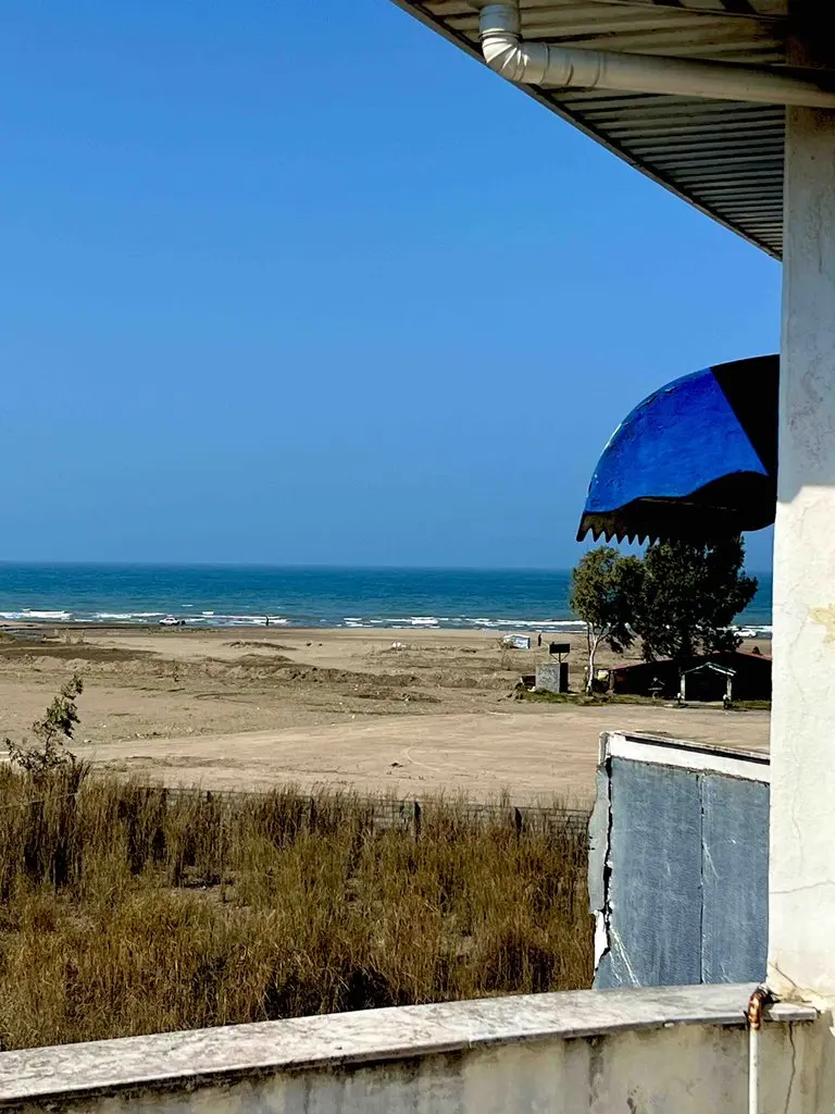 ویلا سه خوابه تریپلکس ساحلی گلاسو - نمای روف تصویر اصلی 