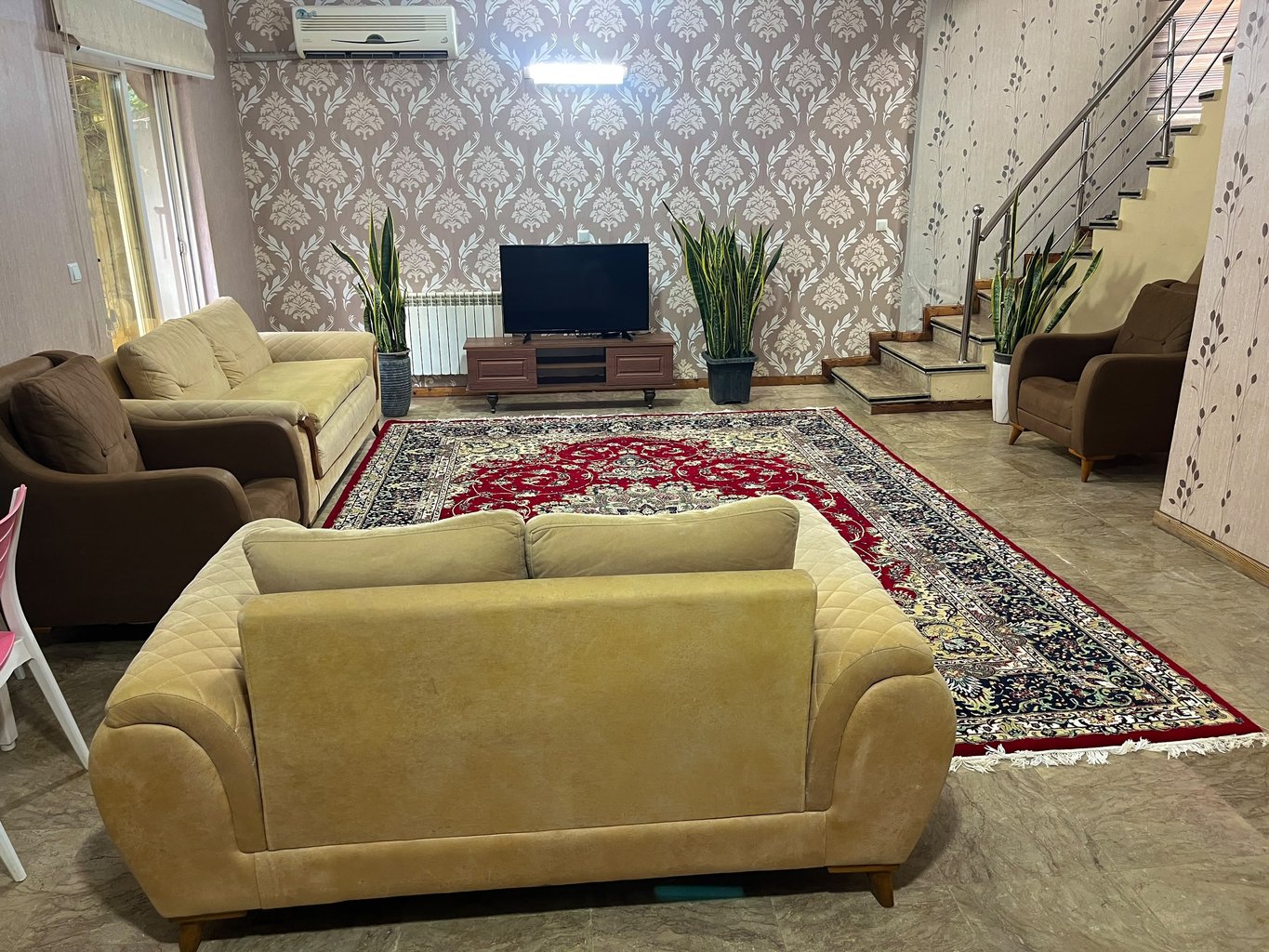 ویلا سه خوابه تریپلکس ساحلی  لاوسون