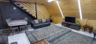 کلبه دوخوابه سوئیسی بی‌ریا