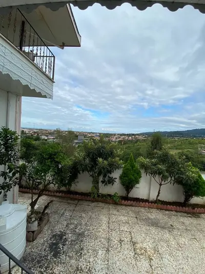 ویلا یک خوابه جنگلی بازنشین