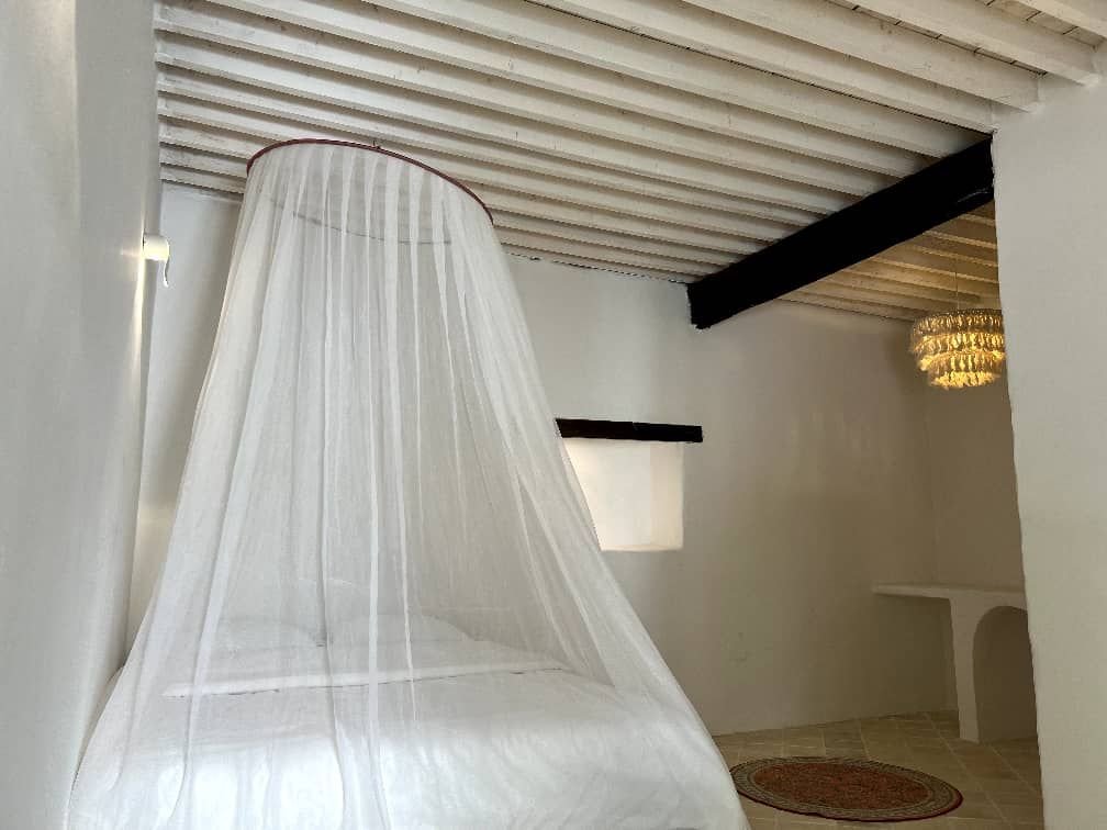 پنج خوابه استخردار حیاط ما