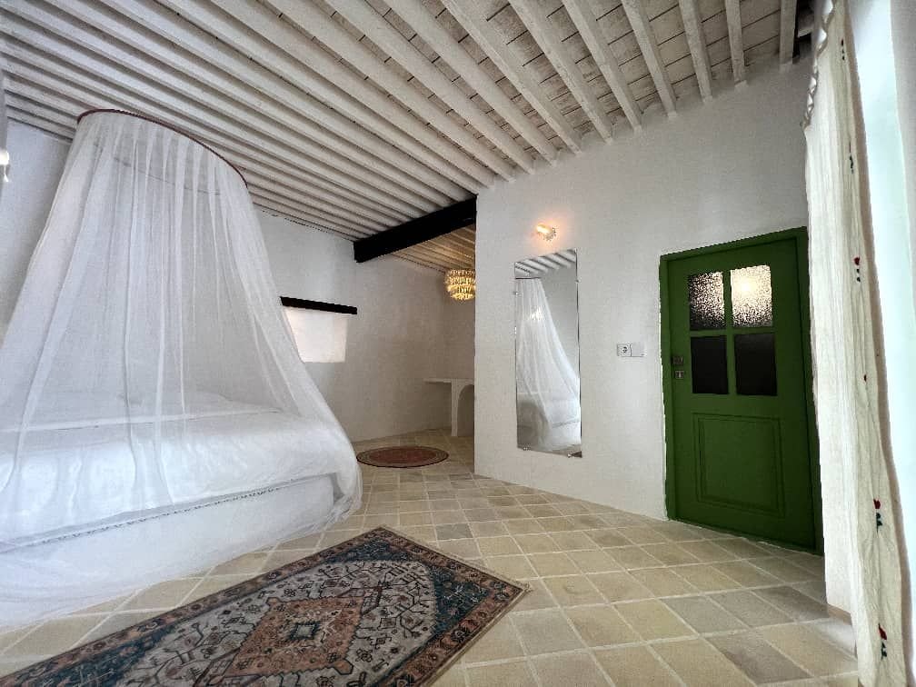 پنج خوابه استخردار حیاط ما