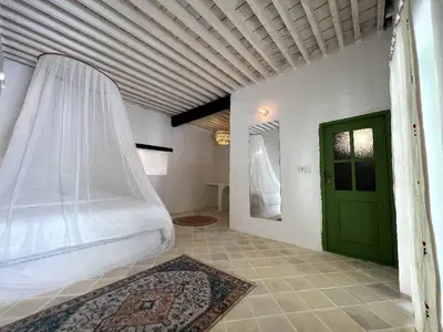 بومگردی پنج خوابه استخردار حیاط ما