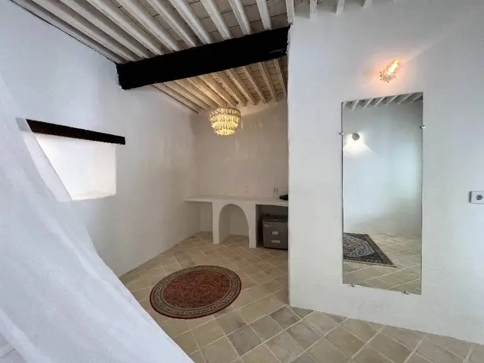 بوم گردی پنج خوابه استخردار حیاط ما