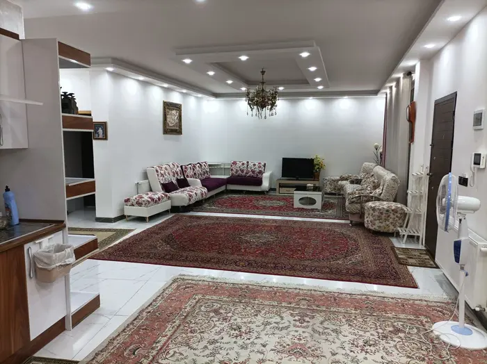 ویلا دوخوابه ساحلی چاف - سالن شیک و بزرگ