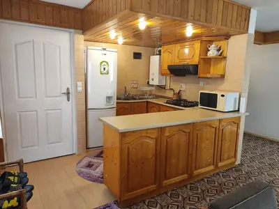 آپارتمان دوخوابه ساحلی دریاکنار