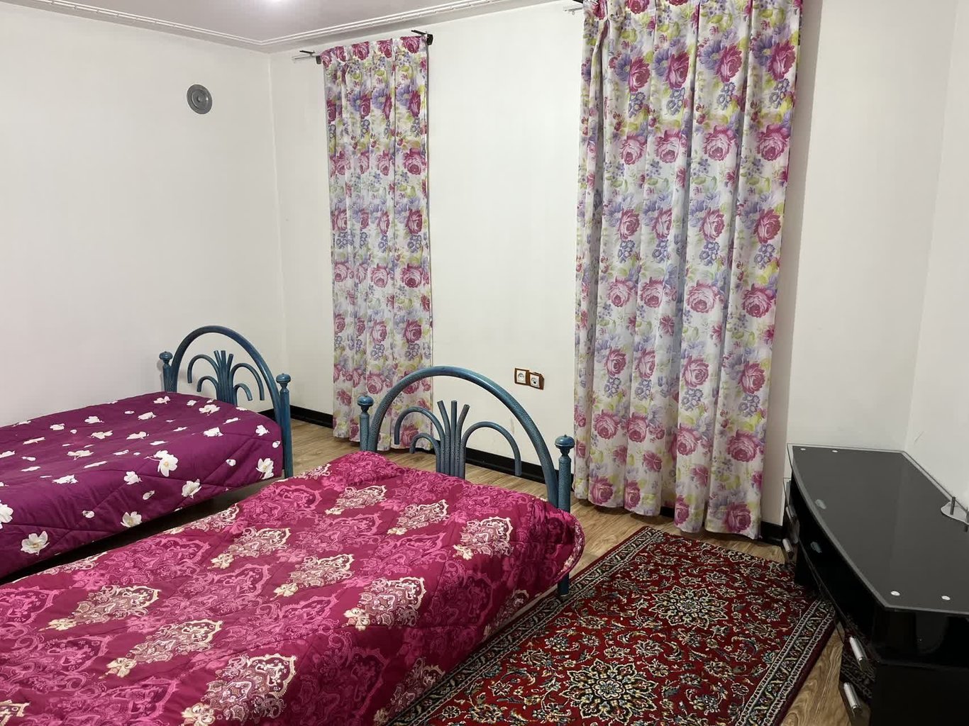 دوخوابه گلستان صامد