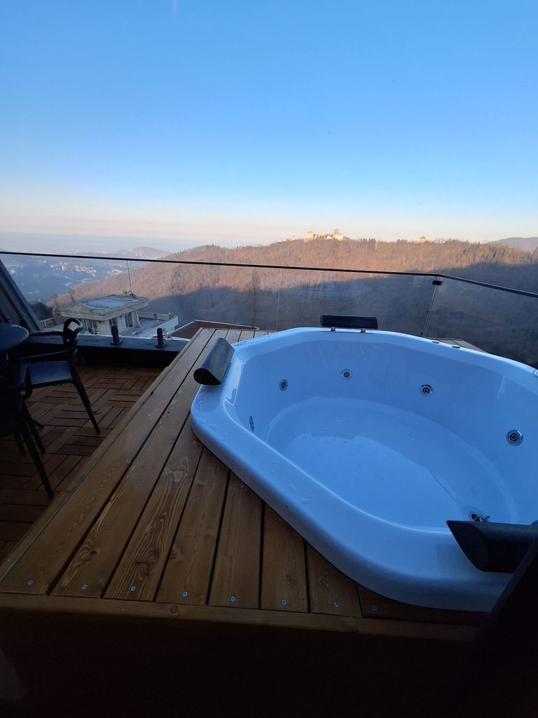 کلبه دوخوابه سوئدی دوبلکس جکوزی دار گلبرگ