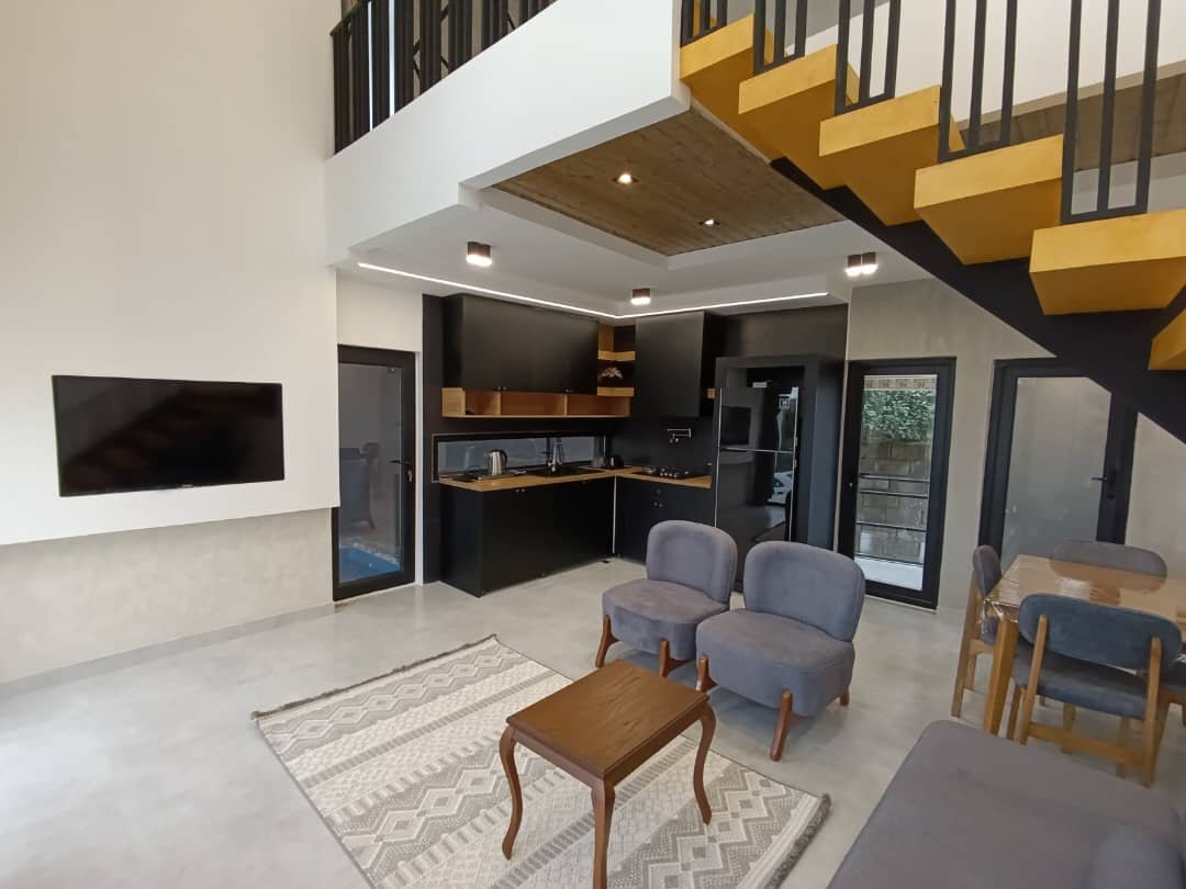 کلبه دوخوابه دوبلکس استخردار آبگرم مانیاد