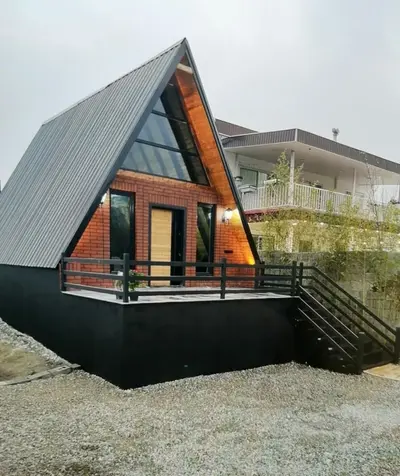 کلبه فلت سوئیسی کارن