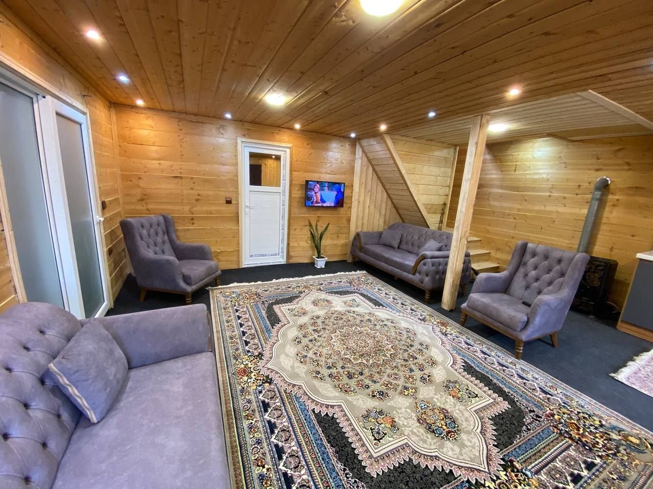 دوخوابه جکوزی دار اسب ریسه