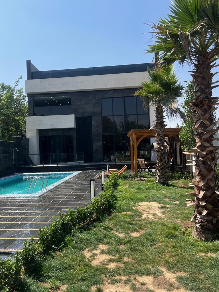 ویلا پنج خوابه تریبلکس استخردار آبگرم مهستان