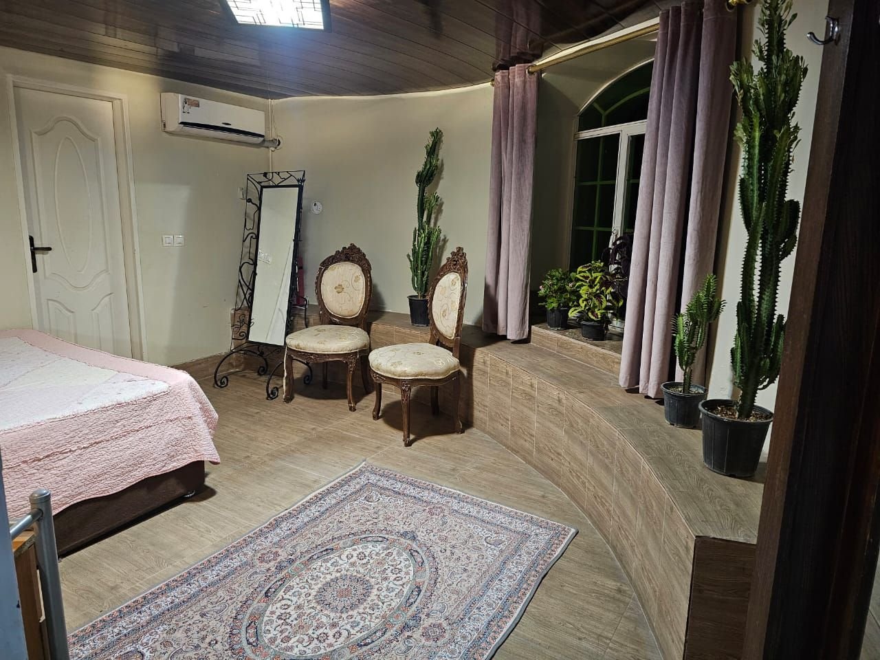 ویلا چهارخوابه استخردار آبگرم مروارید