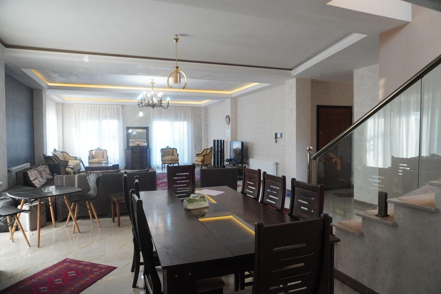 ویلا چهارخوابه دوبلکس استخردار همت آباد