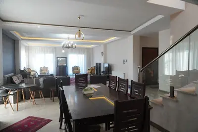 ویلا چهارخوابه دوبلکس استخردار همت آباد