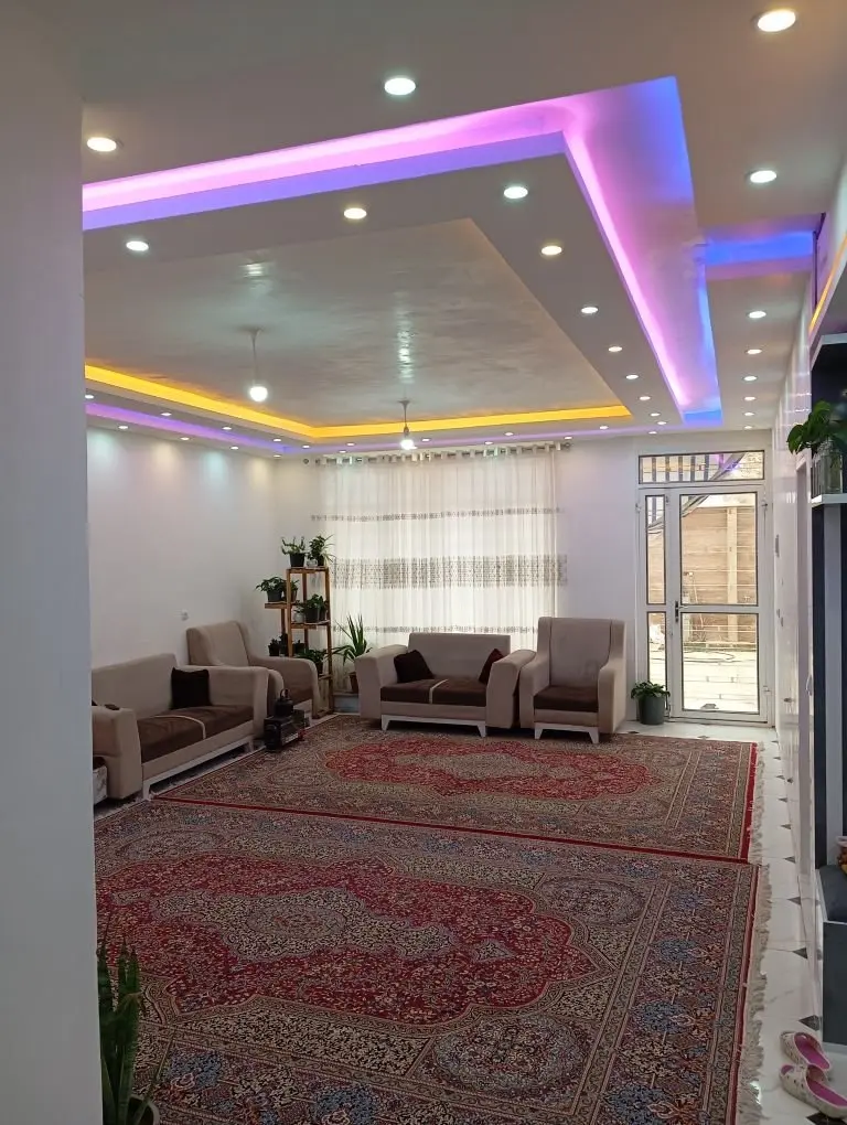 آپارتمان دوخوابه گلبرگ یکم