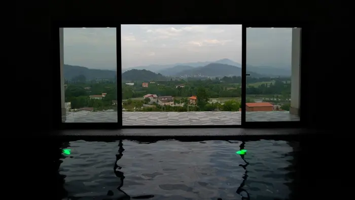 ویلا چهارخوابه فورپلکس استخردار آبگرم مفتاحی