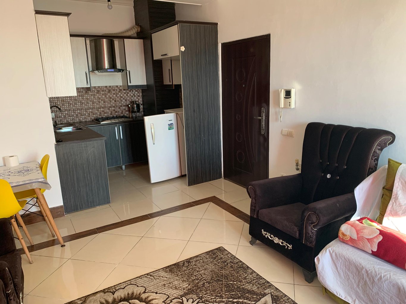 مجتمع اقامتگاهی یک خوابه دریاسر 403