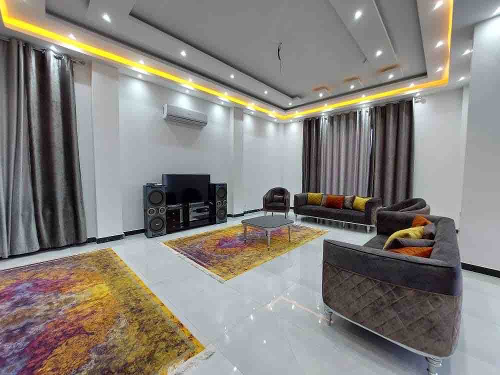 ویلا چهارخوابه استخردار چهارفصل عمارت الماس