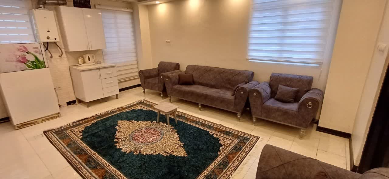 آپارتمان یک خوابه زربافیان پروین