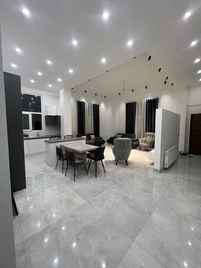 ویلا سه خوابه استخر دار نوساز الگانت ۲