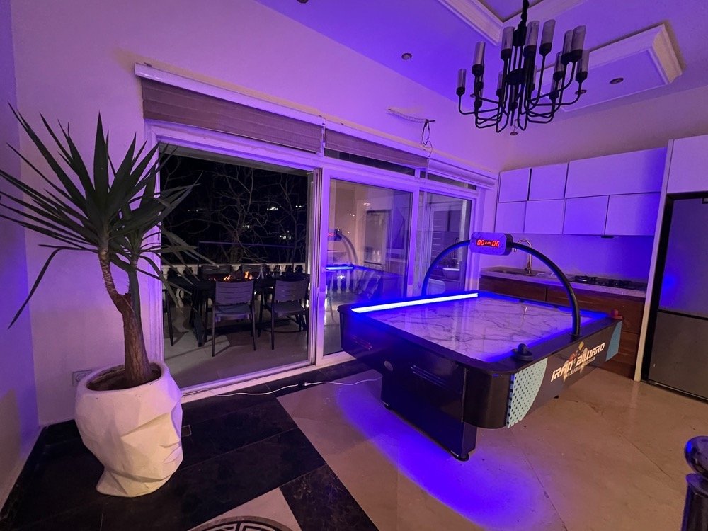 ویلا دوخوابه دوبلکس استخردار آبگرم گلخندان