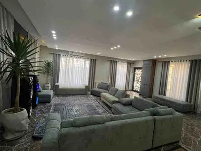 ویلا چهارخوابه استخردار آبگرم سالور مهرآباد