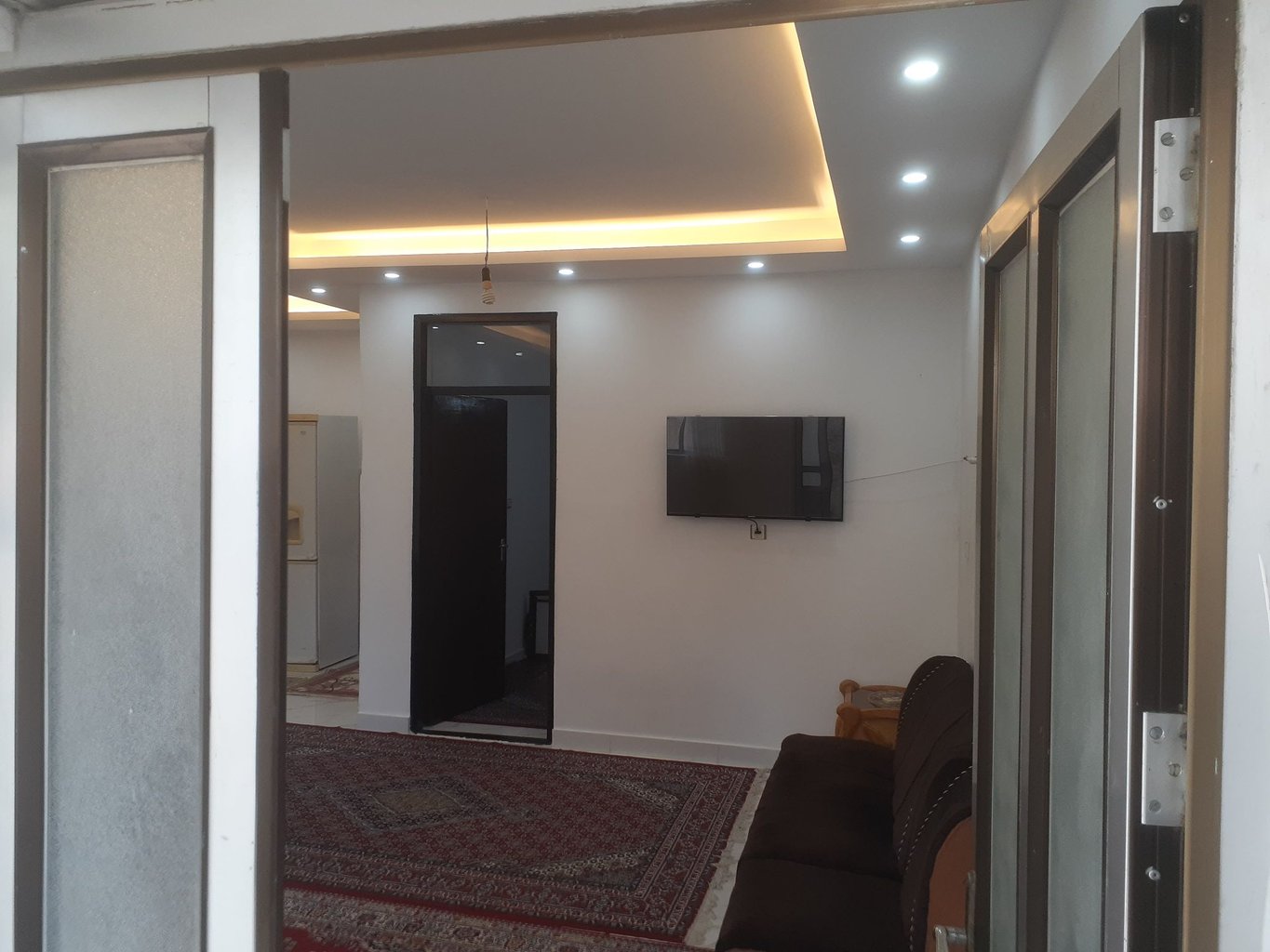 سوئیت یک خوابه داریوش شرق