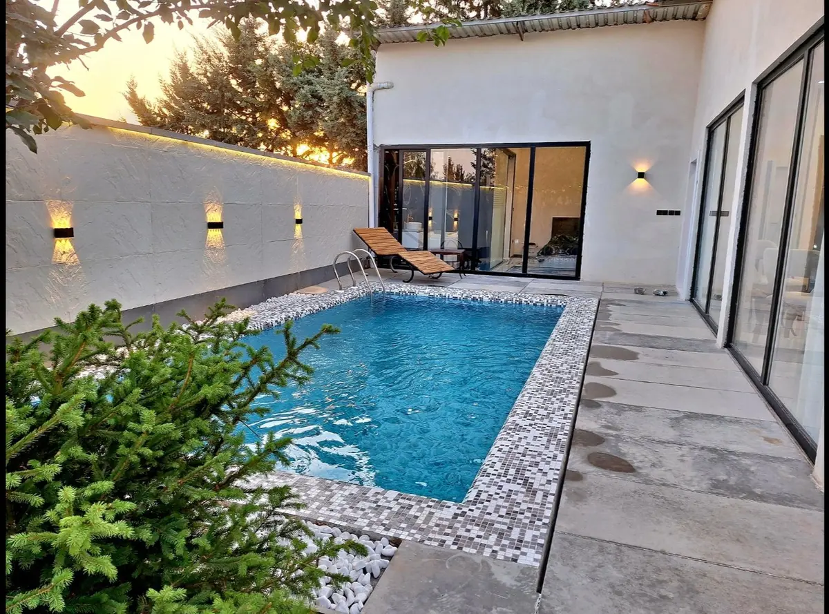 ویلا دوخوابه جکوزی دار باغ سبز ۲