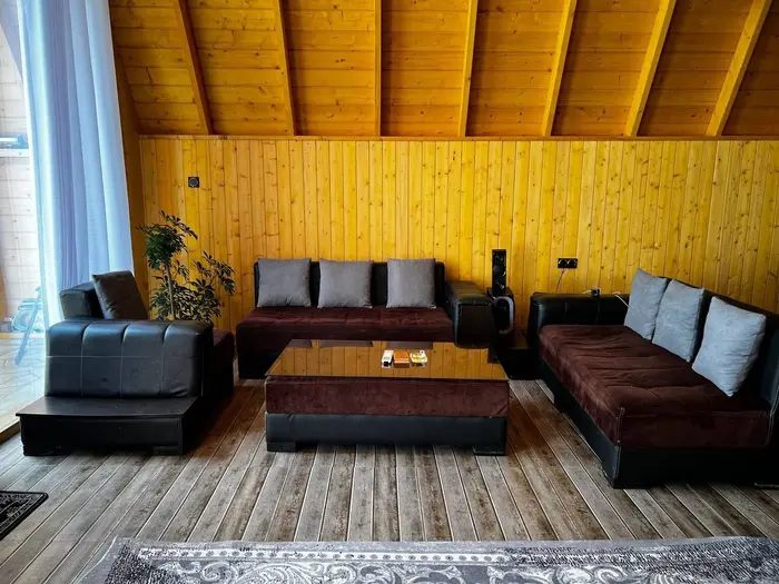 کلبه دوخوابه باغ سامی - نشیمن سالن 