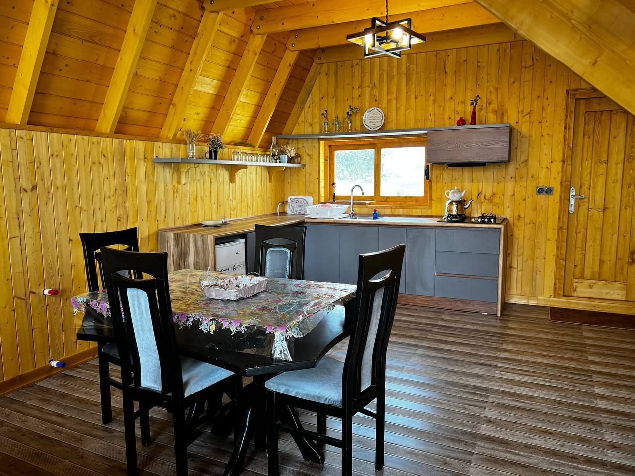 دوخوابه باغ سامی