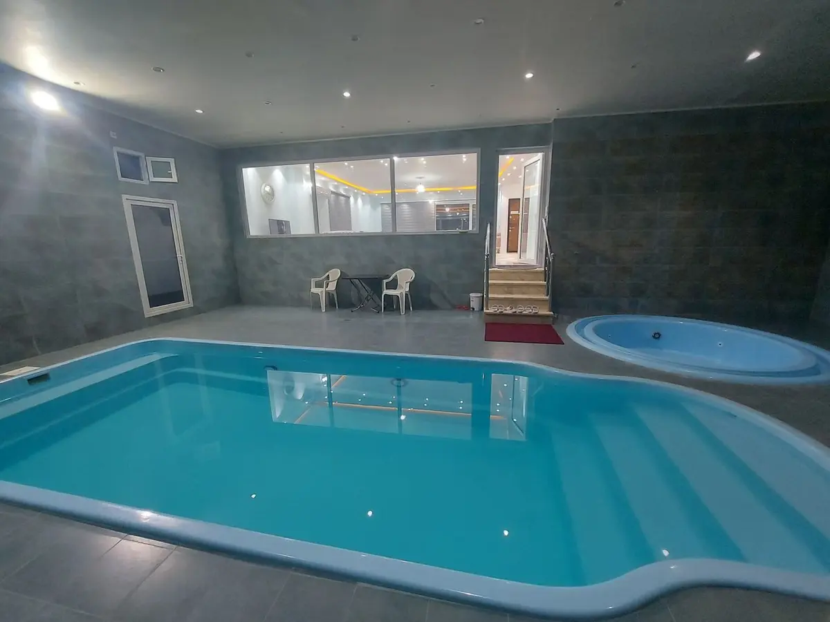 ویلا سه خوابه استخردار آبگرم سورنا 2