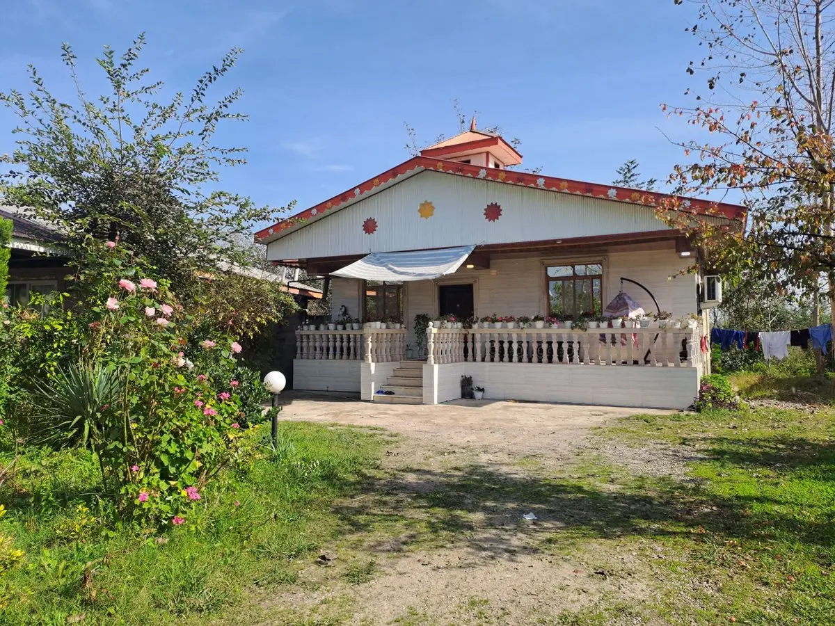 ویلا دوخوابه جنگلی روشن 1