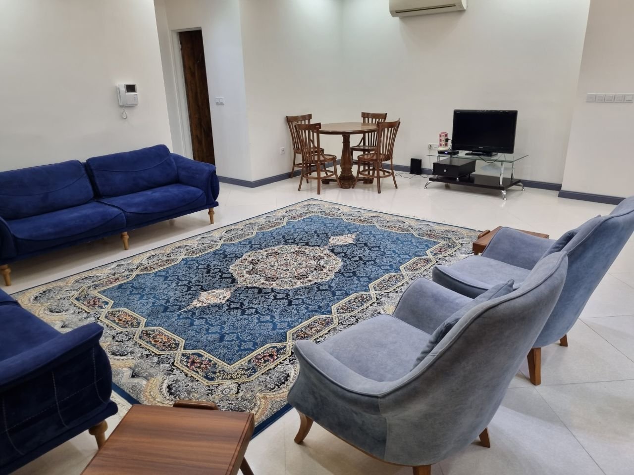 آپارتمان دوخوابه تینا 2