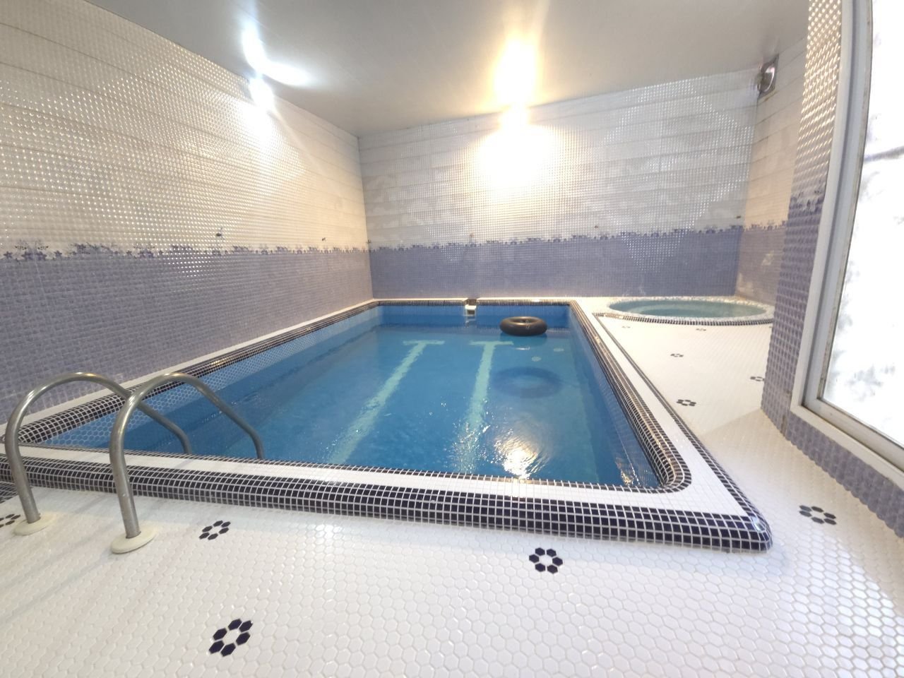 ویلا دوخوابه استخردار آبگرم برکه 2