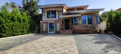 ویلا سه خوابه استخردار آبگرم آب پری