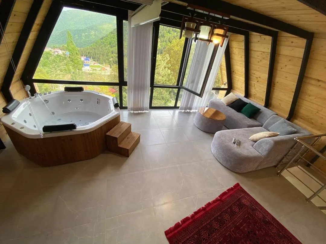 کلبه دوخوابه کله غازی مهروماه