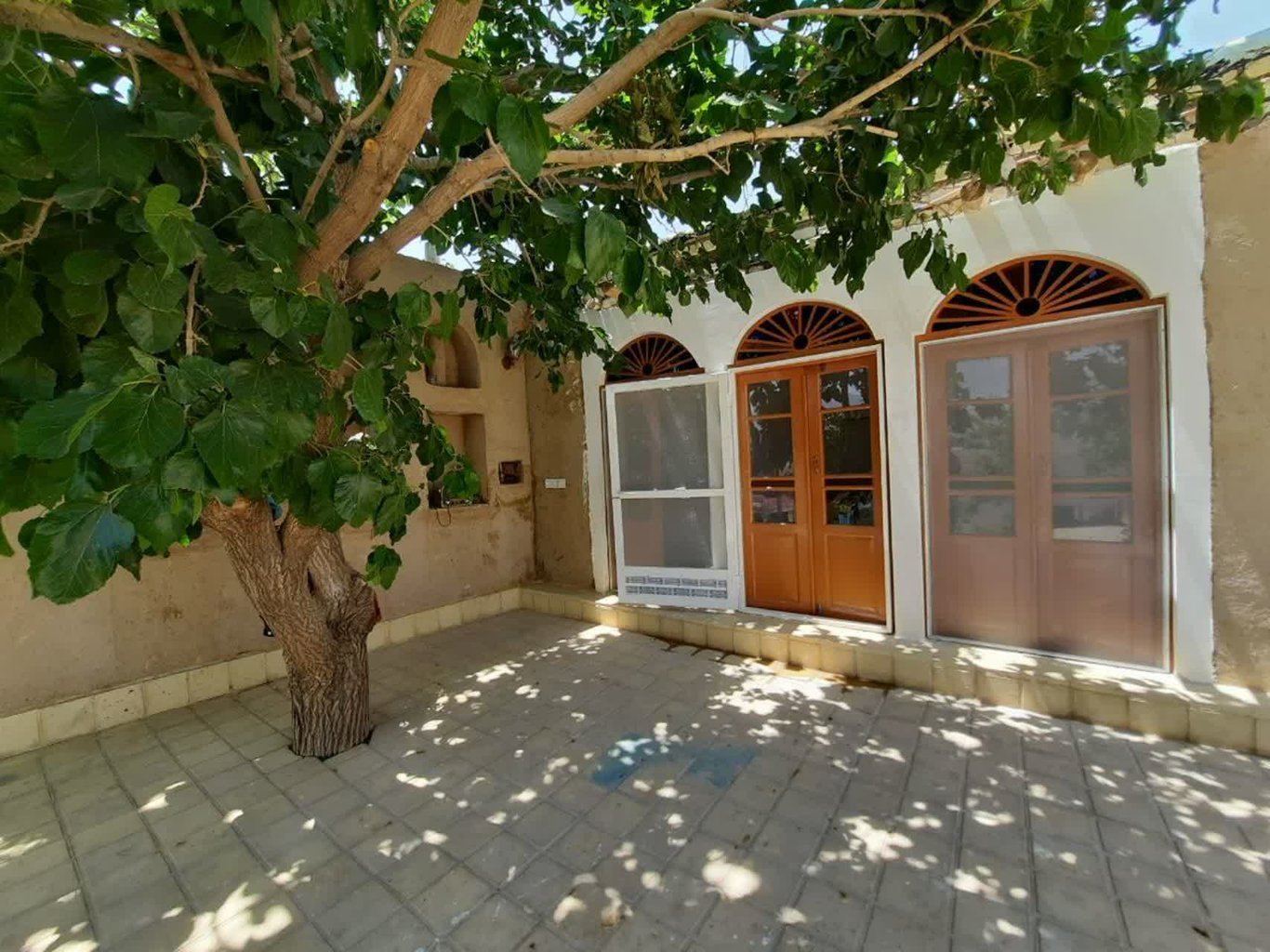 شمعدونی برزک - واحد توت سفید