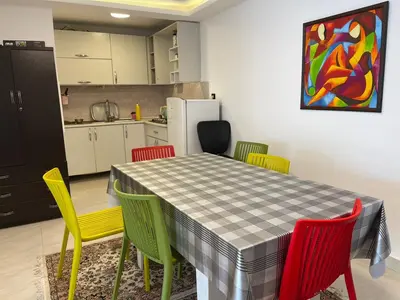 سوئیت فلت آرنگ