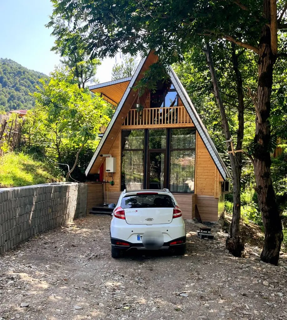 کلبه دوخوابه سوئیسی تی تی 1