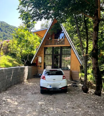 کلبه دوخوابه سوئیسی تی تی 1