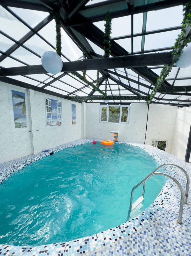 ویلا دوخوابه استخردار آبگرم شاهین 1