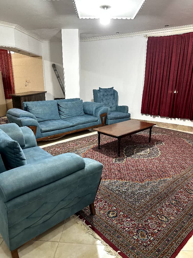 یک خوابه اکبریان 1