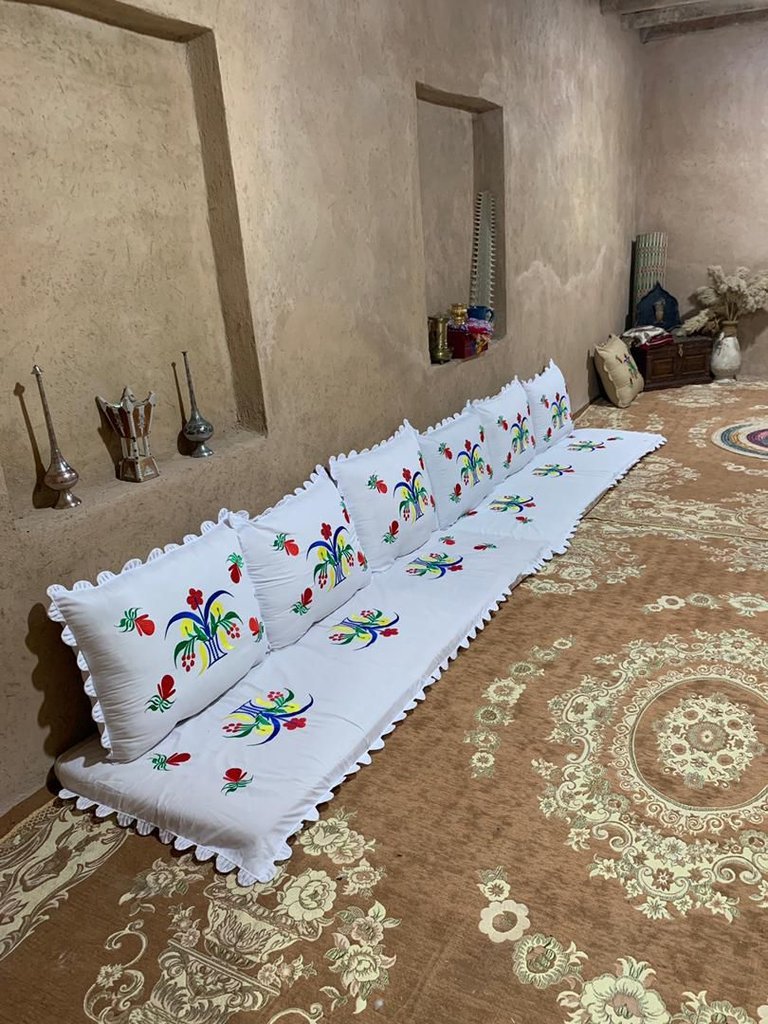 بومگردی عیدروس - واحد دلفین