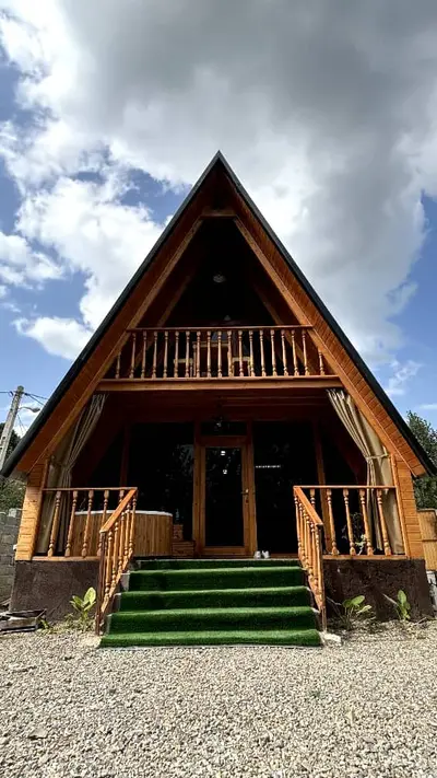 کلبه یک خوابه سوئیسی جکوزی دار ماهتو